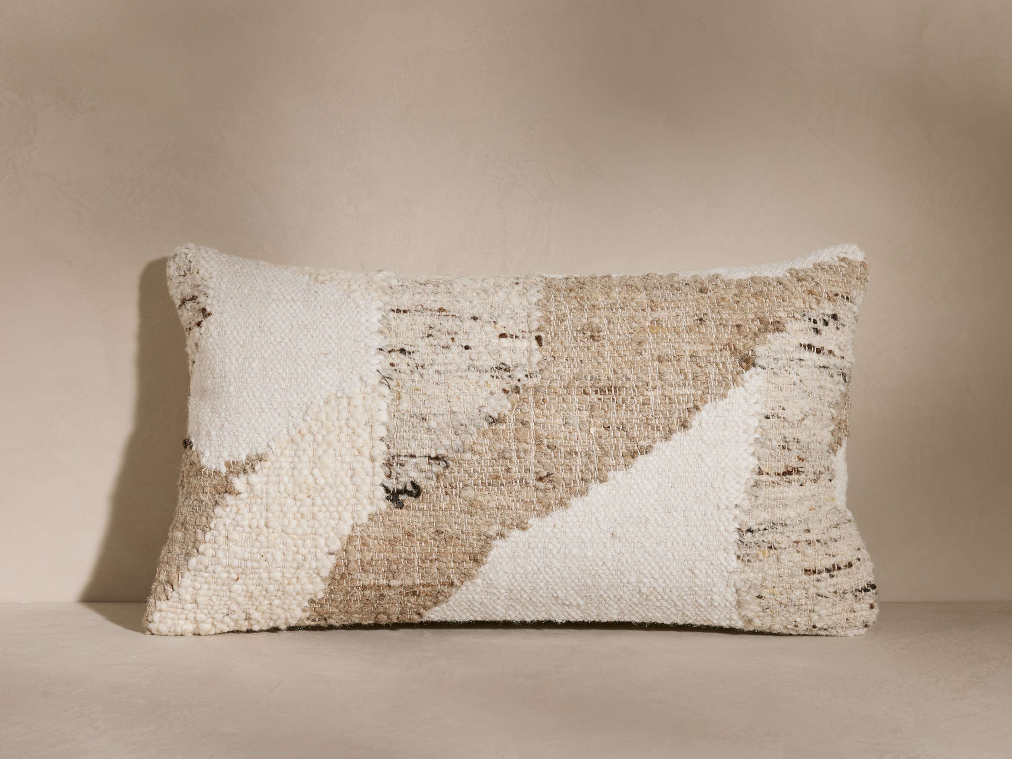 Briton Lumbar Pillow Cover