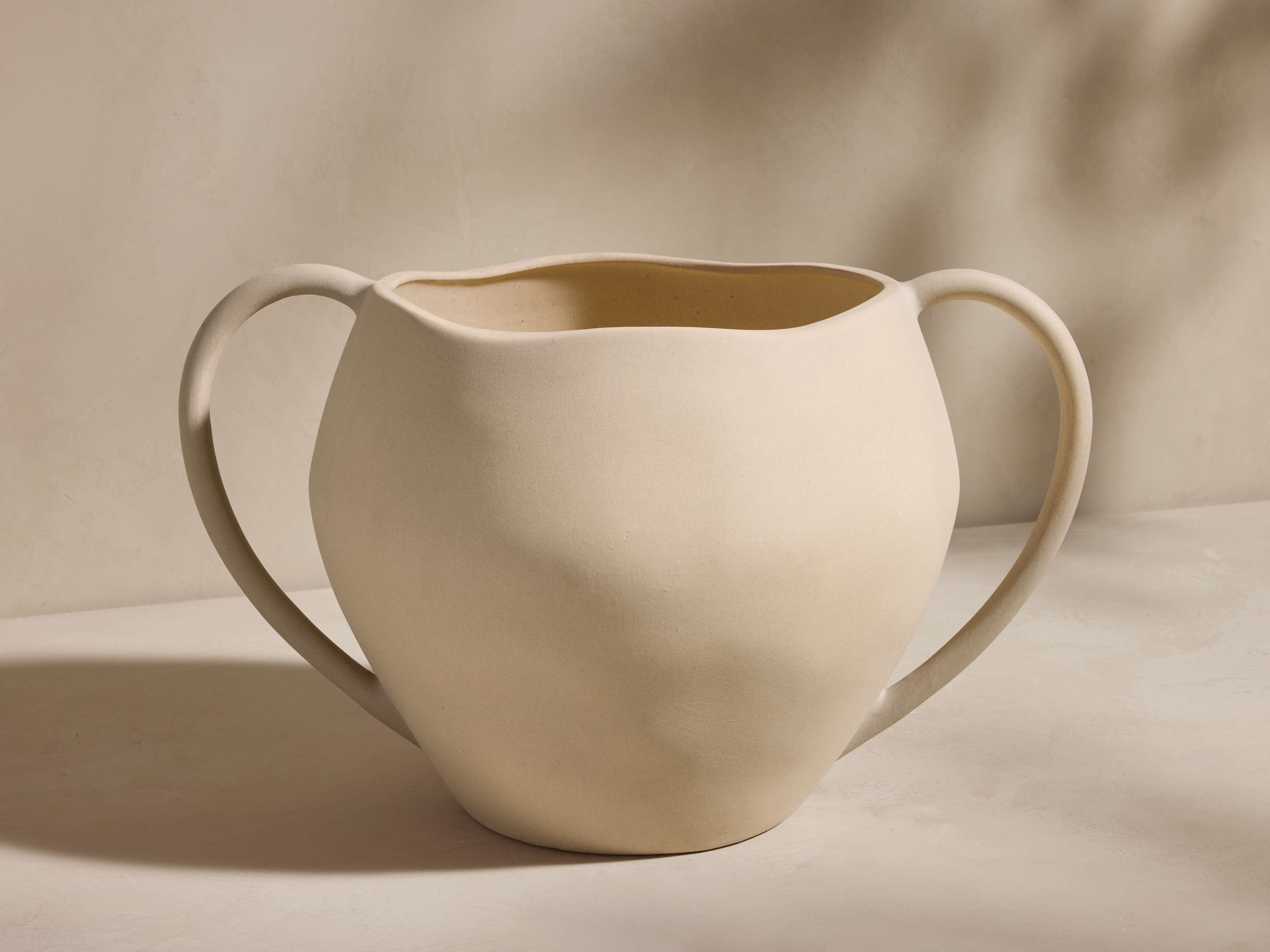Calixta Double Handle Pot